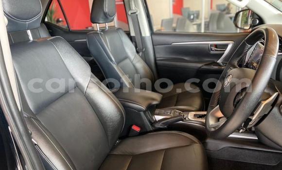 اشتري مستعمل Toyota Hilux Black سيارة في Maseru في Maseru اشتري مستعمل Toyota Hilux Black سيارة في Maseru في Maseru