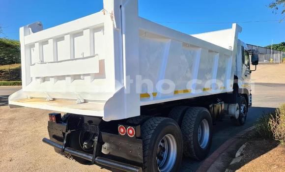 Acheter Occasion Utilitaire Nissan UD Blanc à Maseru, Maseru Acheter Occasion Utilitaire Nissan UD Blanc à Maseru, Maseru