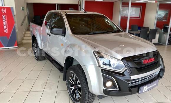 Buy Used Isuzu KB Silver Car in Maseru in Maseru Buy Used Isuzu KB Silver Car in Maseru in Maseru