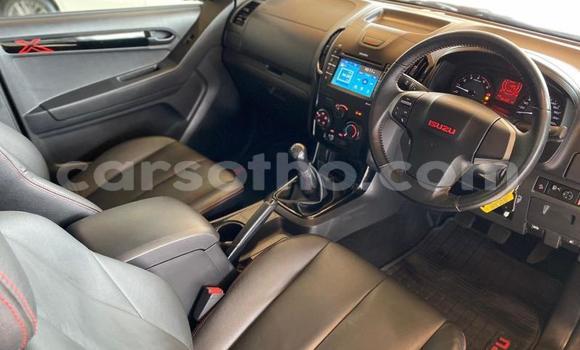 Buy Used Isuzu KB Silver Car in Maseru in Maseru Buy Used Isuzu KB Silver Car in Maseru in Maseru