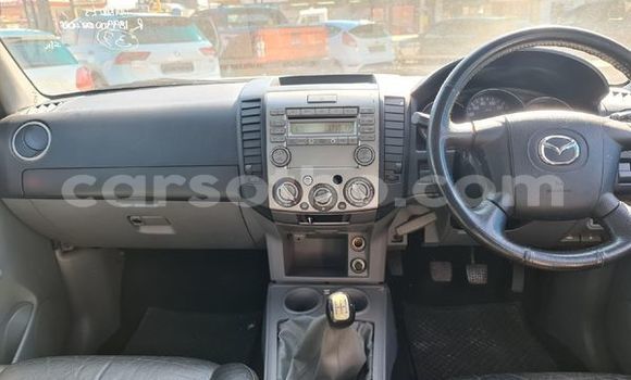 Sayi Na hannu Mazda BT-50 White Mota in Maseru a Maseru Sayi Na hannu Mazda BT-50 White Mota in Maseru a Maseru