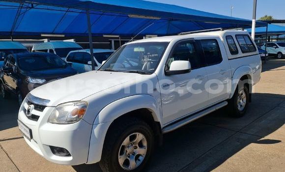 Sayi Na hannu Mazda BT-50 White Mota in Maseru a Maseru Sayi Na hannu Mazda BT-50 White Mota in Maseru a Maseru