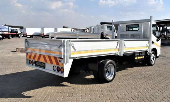 اشتري مستعمل Haima 3 White سيارة في Maseru في Maseru اشتري مستعمل Haima 3 White سيارة في Maseru في Maseru