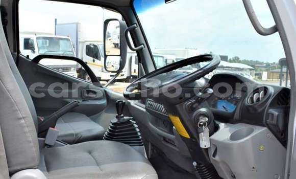 اشتري مستعمل Haima 3 White سيارة في Maseru في Maseru اشتري مستعمل Haima 3 White سيارة في Maseru في Maseru