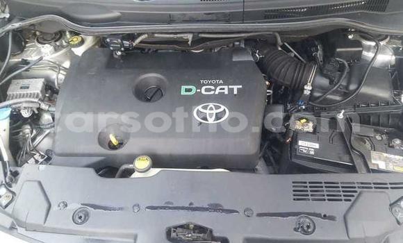 Buy Used Toyota Corolla Verso Silver Car in Peka in Leribe Buy Used Toyota Corolla Verso Silver Car in Peka in Leribe