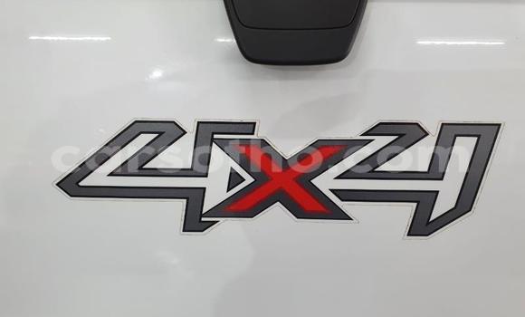 Sayi Na hannu Isuzu KB White Mota in Maseru a Maseru Sayi Na hannu Isuzu KB White Mota in Maseru a Maseru