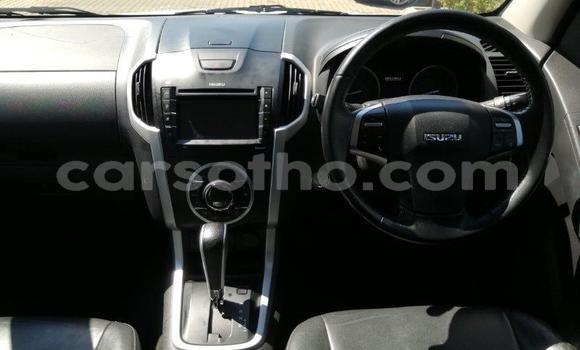 Sayi Na hannu Isuzu KB White Mota in Maseru a Maseru Sayi Na hannu Isuzu KB White Mota in Maseru a Maseru