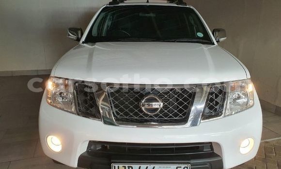 Acheter Occasion Voiture Nissan Navara Blanc à Maseru, Maseru Acheter Occasion Voiture Nissan Navara Blanc à Maseru, Maseru