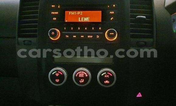 Acheter Occasion Voiture Nissan Navara Blanc à Maseru, Maseru Acheter Occasion Voiture Nissan Navara Blanc à Maseru, Maseru