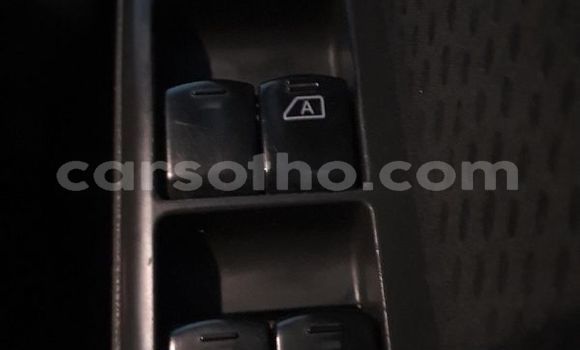 Acheter Occasion Voiture Nissan Navara Blanc à Maseru, Maseru Acheter Occasion Voiture Nissan Navara Blanc à Maseru, Maseru