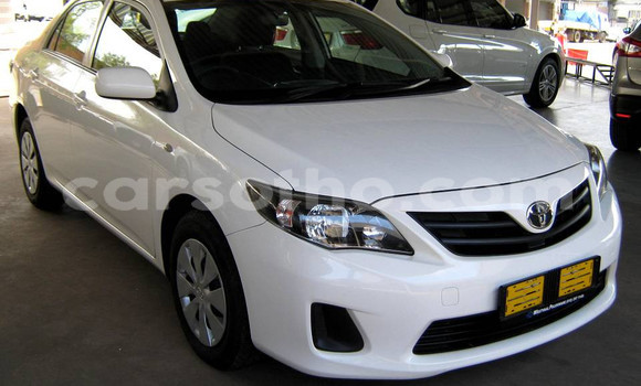 Sayi Na hannu Toyota Corolla White Mota in Maseru a Maseru Sayi Na hannu Toyota Corolla White Mota in Maseru a Maseru