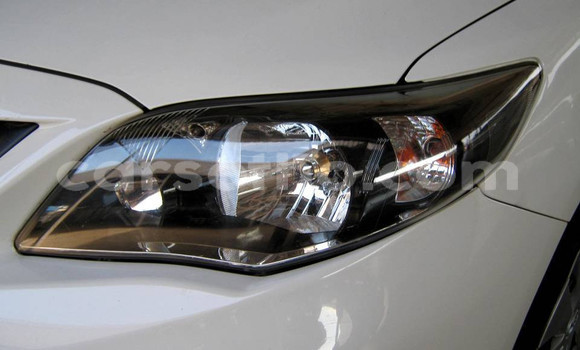 Sayi Na hannu Toyota Corolla White Mota in Maseru a Maseru Sayi Na hannu Toyota Corolla White Mota in Maseru a Maseru