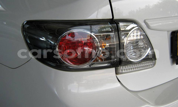 Sayi Na hannu Toyota Corolla White Mota in Maseru a Maseru Sayi Na hannu Toyota Corolla White Mota in Maseru a Maseru