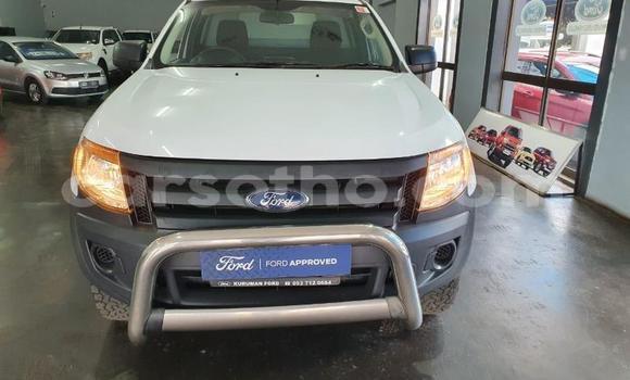 Sayi Na hannu Ford Ranger White Mota in Maseru a Maseru Sayi Na hannu Ford Ranger White Mota in Maseru a Maseru