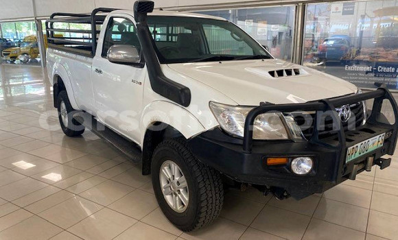 اشتري مستعمل Toyota Hilux White سيارة في Maseru في Maseru اشتري مستعمل Toyota Hilux White سيارة في Maseru في Maseru