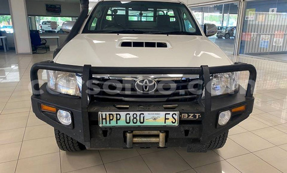 اشتري مستعمل Toyota Hilux White سيارة في Maseru في Maseru اشتري مستعمل Toyota Hilux White سيارة في Maseru في Maseru
