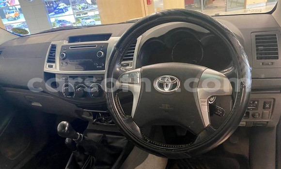 اشتري مستعمل Toyota Hilux White سيارة في Maseru في Maseru اشتري مستعمل Toyota Hilux White سيارة في Maseru في Maseru