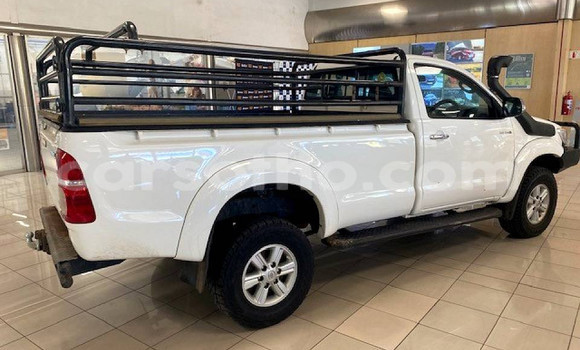 اشتري مستعمل Toyota Hilux White سيارة في Maseru في Maseru اشتري مستعمل Toyota Hilux White سيارة في Maseru في Maseru