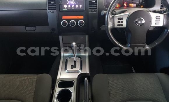 Sayi Na hannu Nissan Navara White Mota in Maseru a Maseru Sayi Na hannu Nissan Navara White Mota in Maseru a Maseru