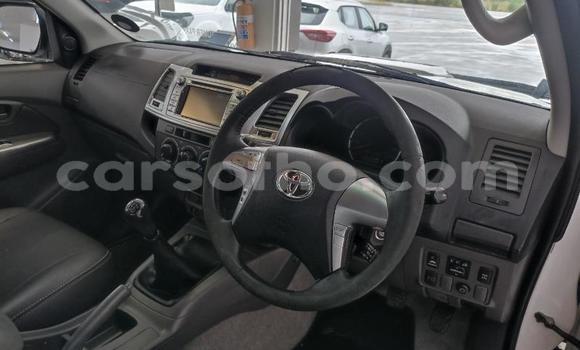 Buy Used Toyota Hilux White Car in Maseru in Maseru Buy Used Toyota Hilux White Car in Maseru in Maseru