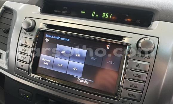 Buy Used Toyota Hilux White Car in Maseru in Maseru Buy Used Toyota Hilux White Car in Maseru in Maseru