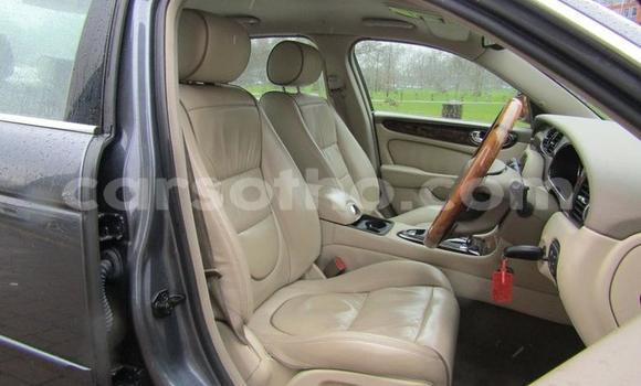 Sayi Na hannu Jaguar XJ Other Mota in Peka a Leribe Sayi Na hannu Jaguar XJ Other Mota in Peka a Leribe