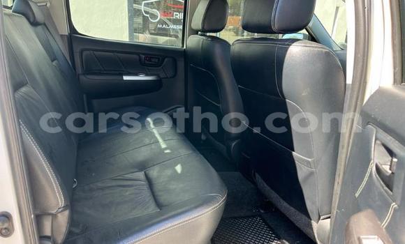 اشتري مستعمل Toyota Hilux White سيارة في Maseru في Maseru اشتري مستعمل Toyota Hilux White سيارة في Maseru في Maseru