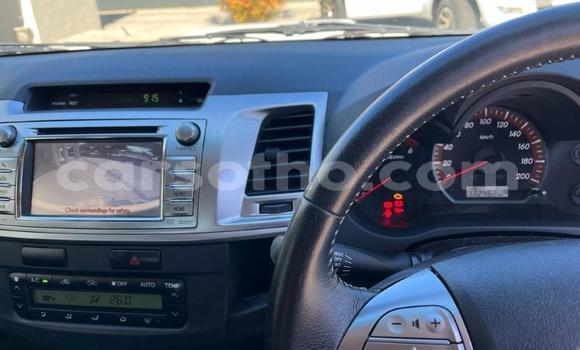 اشتري مستعمل Toyota Hilux White سيارة في Maseru في Maseru اشتري مستعمل Toyota Hilux White سيارة في Maseru في Maseru