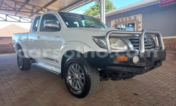 Buy Used Toyota Hilux White Car in Maseru in Maseru Buy Used Toyota Hilux White Car in Maseru in Maseru