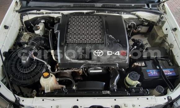 Buy Used Toyota Hilux White Car in Maseru in Maseru Buy Used Toyota Hilux White Car in Maseru in Maseru