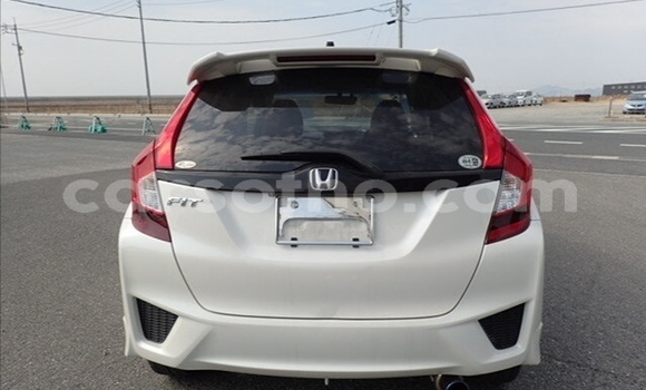 Acheter Occasion Voiture Honda FIT Blanc à Maseru, Maseru Acheter Occasion Voiture Honda FIT Blanc à Maseru, Maseru