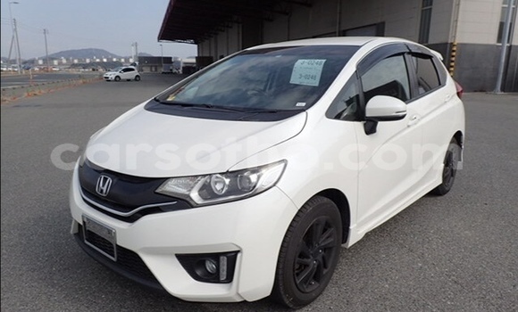 Acheter Occasion Voiture Honda FIT Blanc à Maseru, Maseru Acheter Occasion Voiture Honda FIT Blanc à Maseru, Maseru