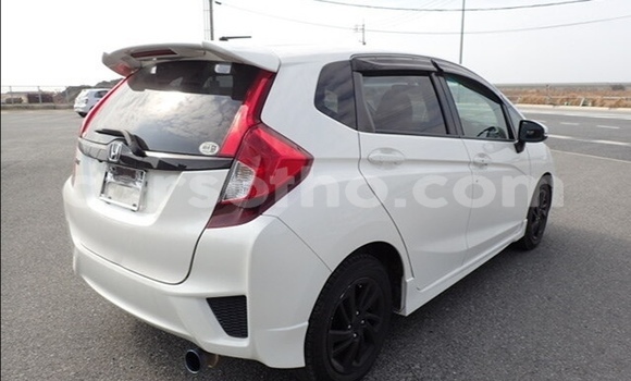 Acheter Occasion Voiture Honda FIT Blanc à Maseru, Maseru Acheter Occasion Voiture Honda FIT Blanc à Maseru, Maseru