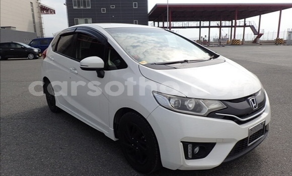 Acheter Occasion Voiture Honda FIT Blanc à Maseru, Maseru Acheter Occasion Voiture Honda FIT Blanc à Maseru, Maseru
