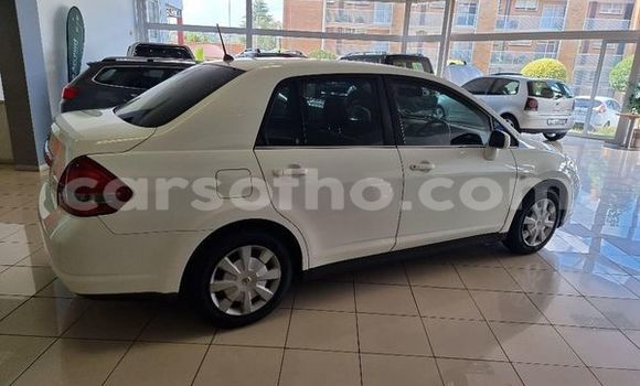 اشتري مستعمل Nissan Tiida White سيارة في Maseru في Maseru اشتري مستعمل Nissan Tiida White سيارة في Maseru في Maseru