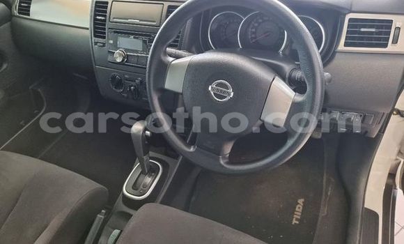 اشتري مستعمل Nissan Tiida White سيارة في Maseru في Maseru اشتري مستعمل Nissan Tiida White سيارة في Maseru في Maseru