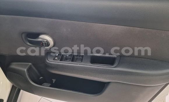 اشتري مستعمل Nissan Tiida White سيارة في Maseru في Maseru اشتري مستعمل Nissan Tiida White سيارة في Maseru في Maseru