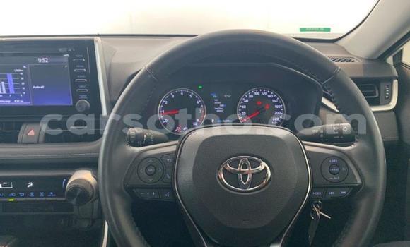 Sayi Na hannu Toyota RAV4 White Mota in Maseru a Maseru Sayi Na hannu Toyota RAV4 White Mota in Maseru a Maseru