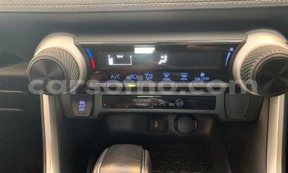 Sayi Na hannu Toyota RAV4 White Mota in Maseru a Maseru Sayi Na hannu Toyota RAV4 White Mota in Maseru a Maseru