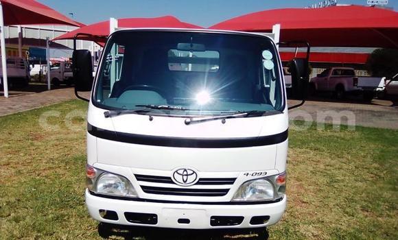 اشتري مستعمل Toyota Dyna White سيارة في Maseru في Maseru اشتري مستعمل Toyota Dyna White سيارة في Maseru في Maseru