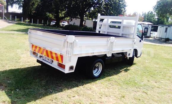 اشتري مستعمل Toyota Dyna White سيارة في Maseru في Maseru اشتري مستعمل Toyota Dyna White سيارة في Maseru في Maseru