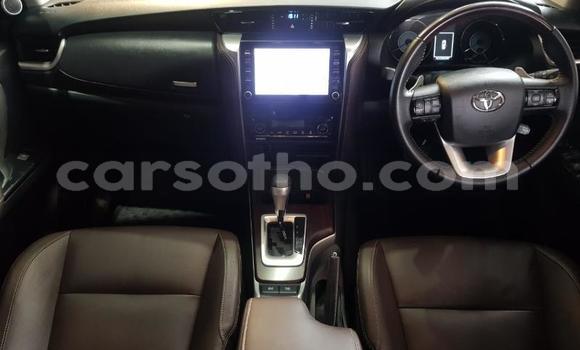 Acheter Occasion Voiture Toyota Fortuner Blanc à Maseru, Maseru Acheter Occasion Voiture Toyota Fortuner Blanc à Maseru, Maseru