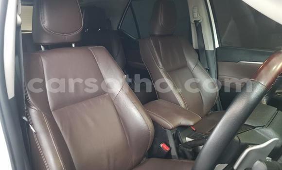 Acheter Occasion Voiture Toyota Fortuner Blanc à Maseru, Maseru Acheter Occasion Voiture Toyota Fortuner Blanc à Maseru, Maseru