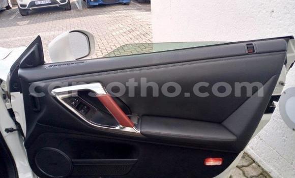 Sayi Na hannu Nissan GT-R White Mota in Maseru a Maseru Sayi Na hannu Nissan GT-R White Mota in Maseru a Maseru