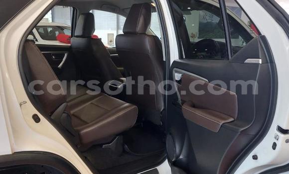 Buy Used Toyota Fortuner White Car in Maseru in Maseru Buy Used Toyota Fortuner White Car in Maseru in Maseru
