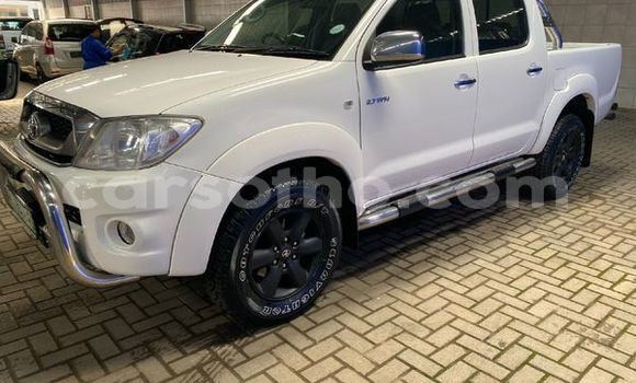اشتري مستعمل Toyota Hilux White سيارة في Maseru في Maseru اشتري مستعمل Toyota Hilux White سيارة في Maseru في Maseru