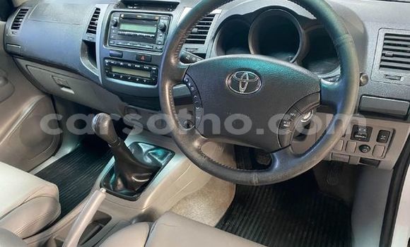 اشتري مستعمل Toyota Hilux White سيارة في Maseru في Maseru اشتري مستعمل Toyota Hilux White سيارة في Maseru في Maseru