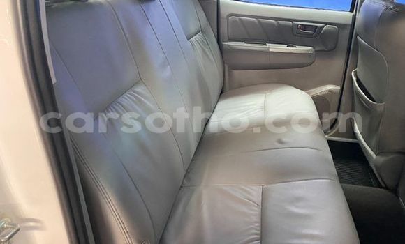 اشتري مستعمل Toyota Hilux White سيارة في Maseru في Maseru اشتري مستعمل Toyota Hilux White سيارة في Maseru في Maseru