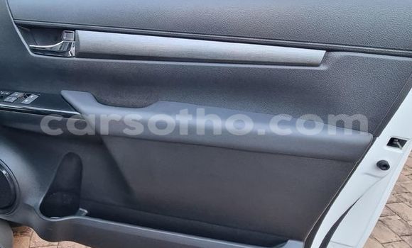 Acheter Occasion Voiture Toyota Hilux Blanc à Maseru, Maseru Acheter Occasion Voiture Toyota Hilux Blanc à Maseru, Maseru