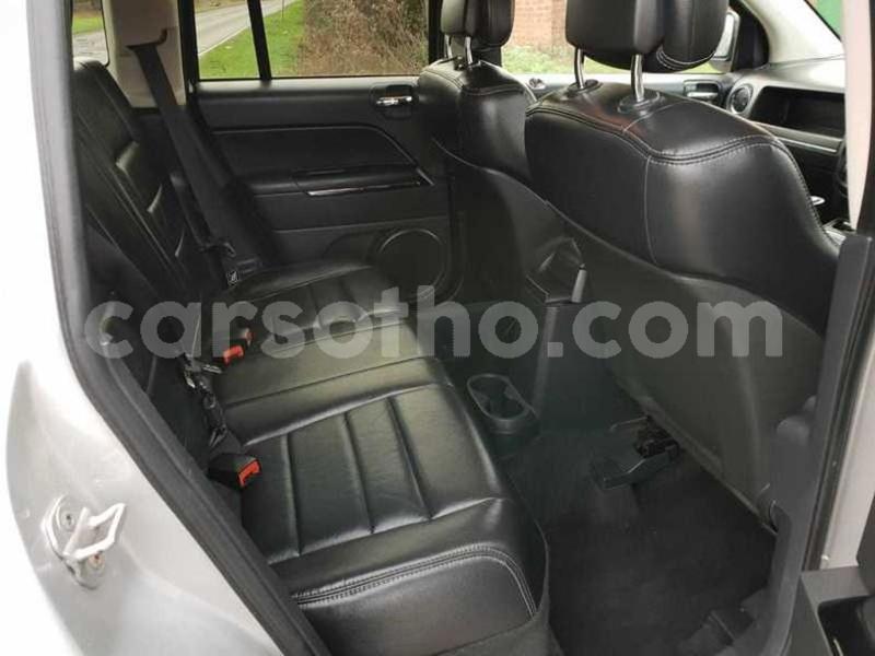 Big with watermark 2011jeepcompass 6